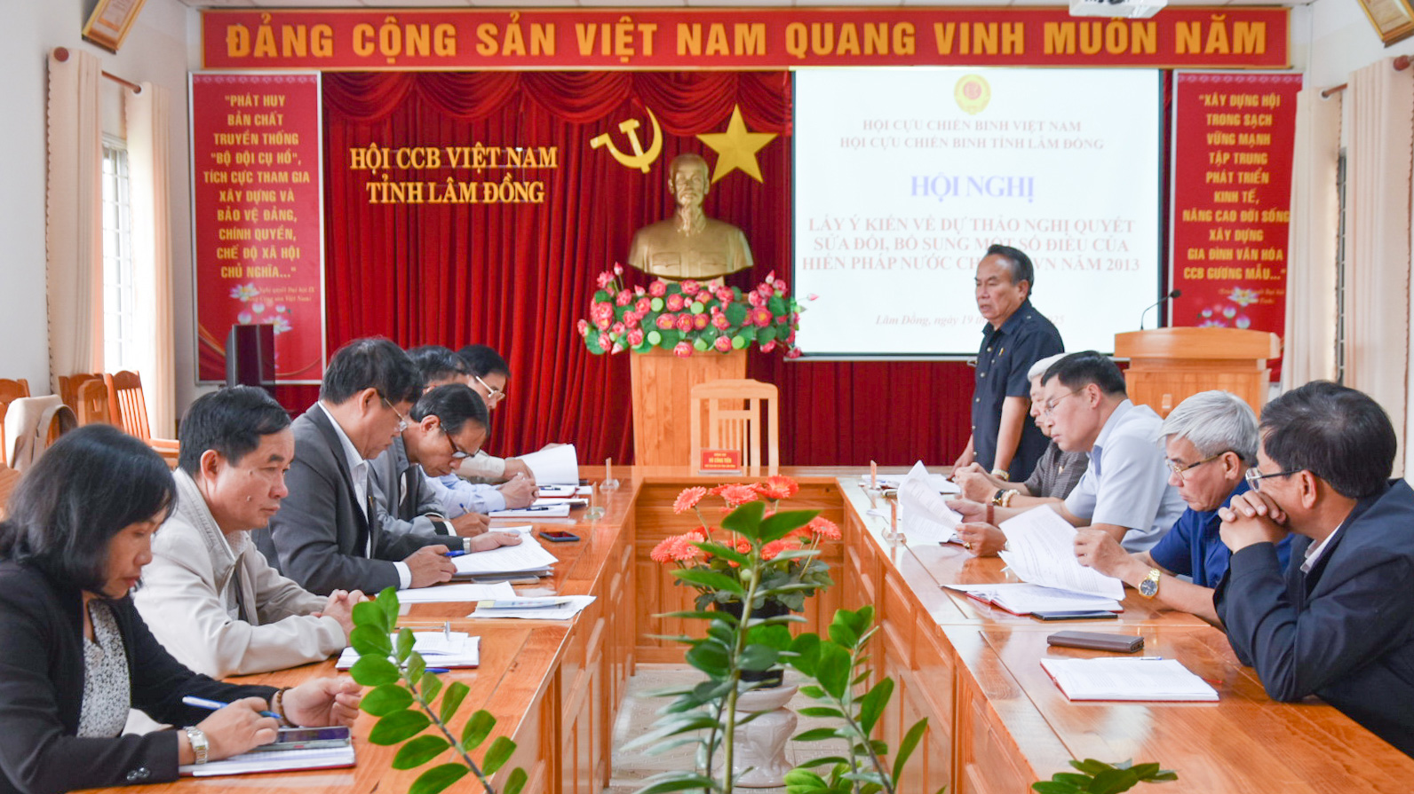 Cựu chiến binh Lâm Đồng đóng góp ý kiến sửa đổi, bổ sung Hiến pháp năm 2013