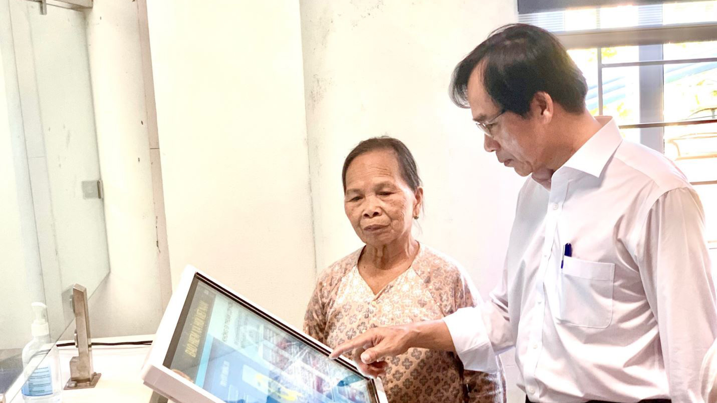 Hướng dẫn cách tính lương tháng hiện hưởng làm căn cứ tính số tiền được hưởng do tinh gọn bộ máy