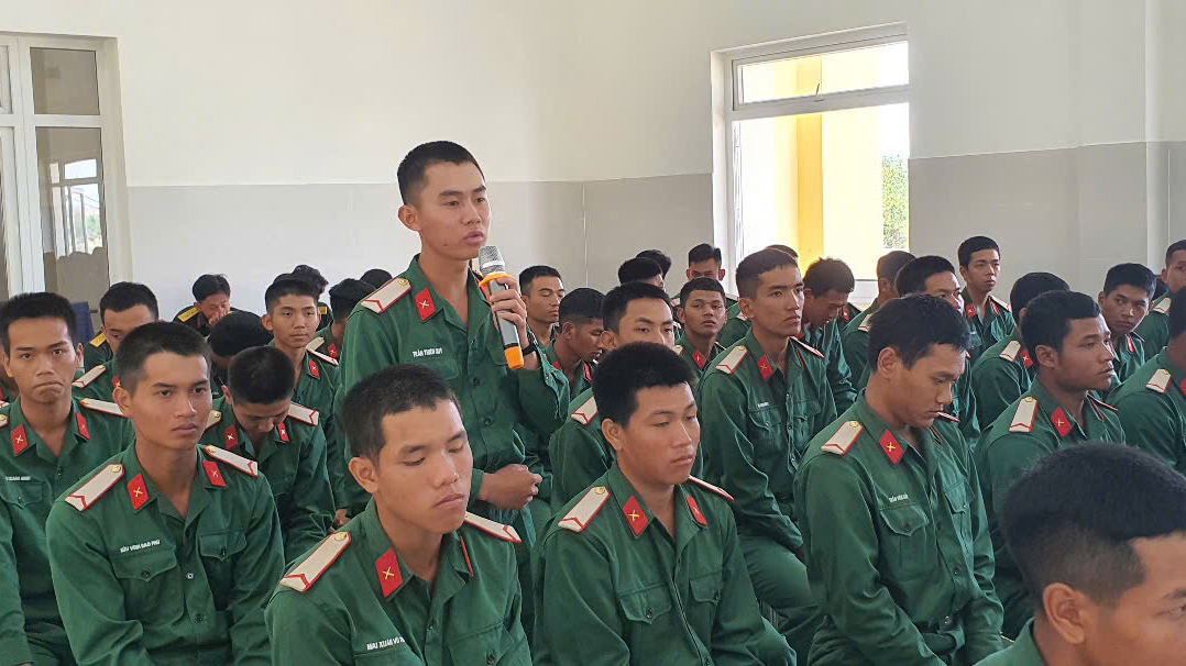 Đối thoại dân chủ tại Trung đoàn Bộ binh 994