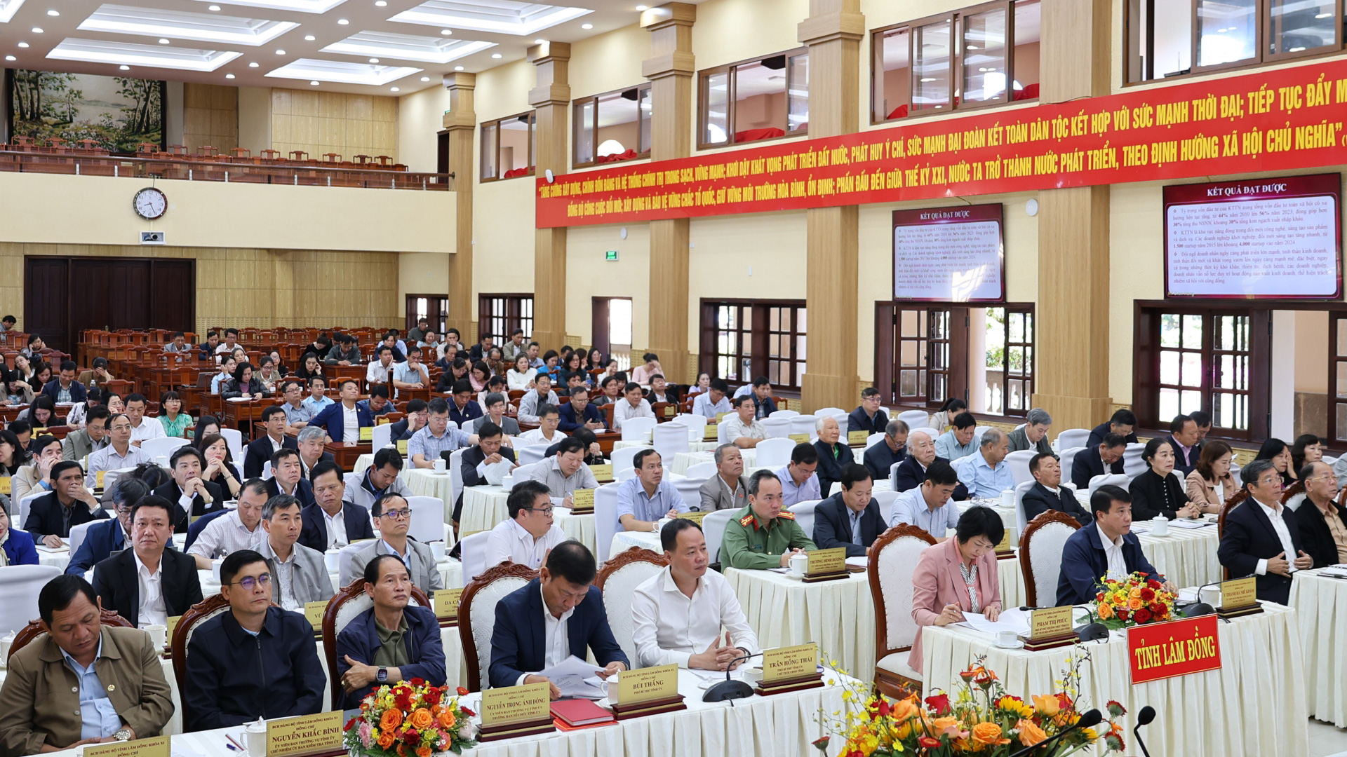 Trên 11.300 đại biểu tỉnh Lâm Đồng tham dự Hội nghị toàn quốc quán triệt, triển khai thực hiện Nghị quyết số 66 và Nghị quyết số 68 của Bộ Chính trị