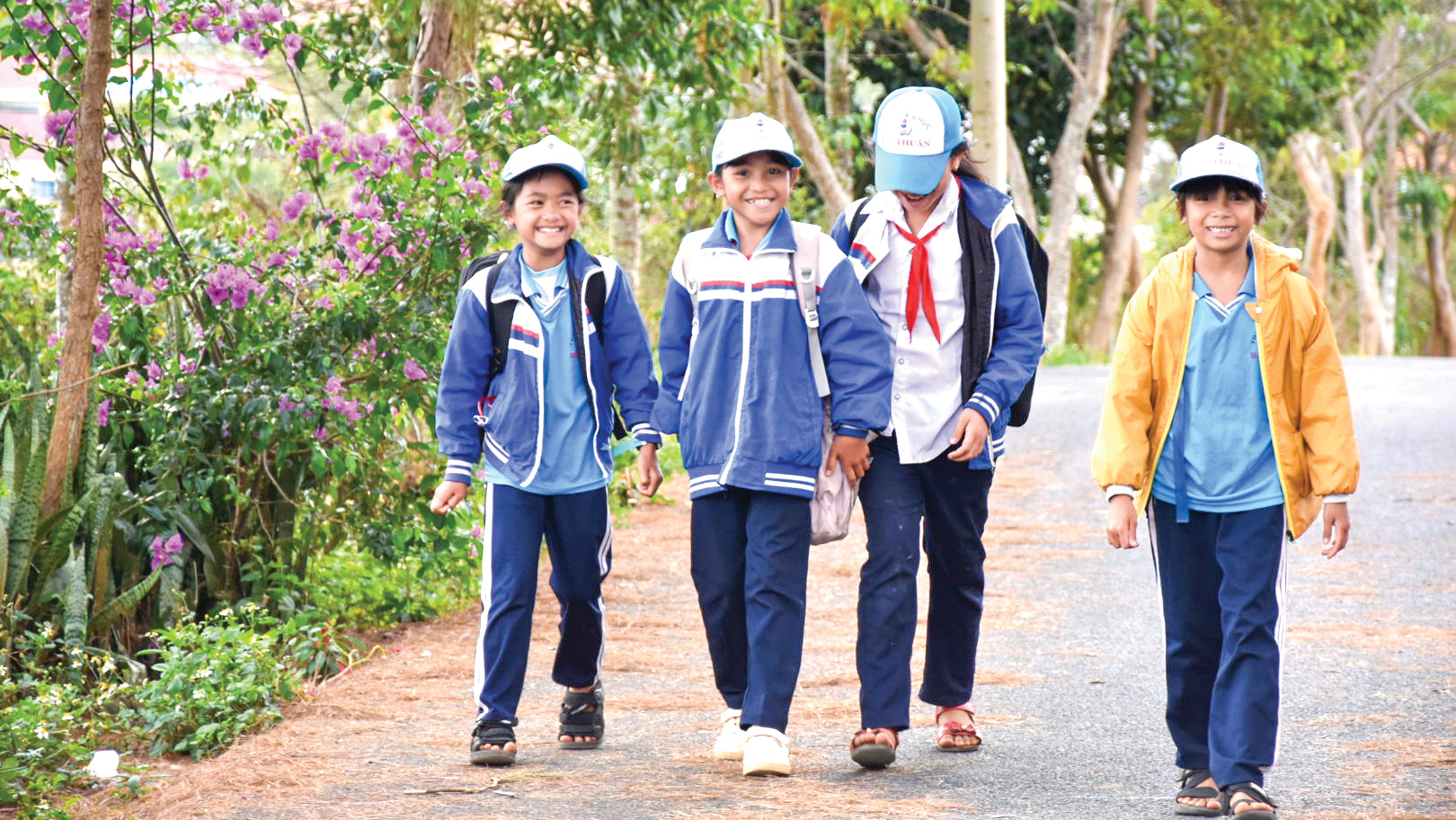 Gỡ khó để đẩy mạnh phát triển vùng DTTS và miền núi 