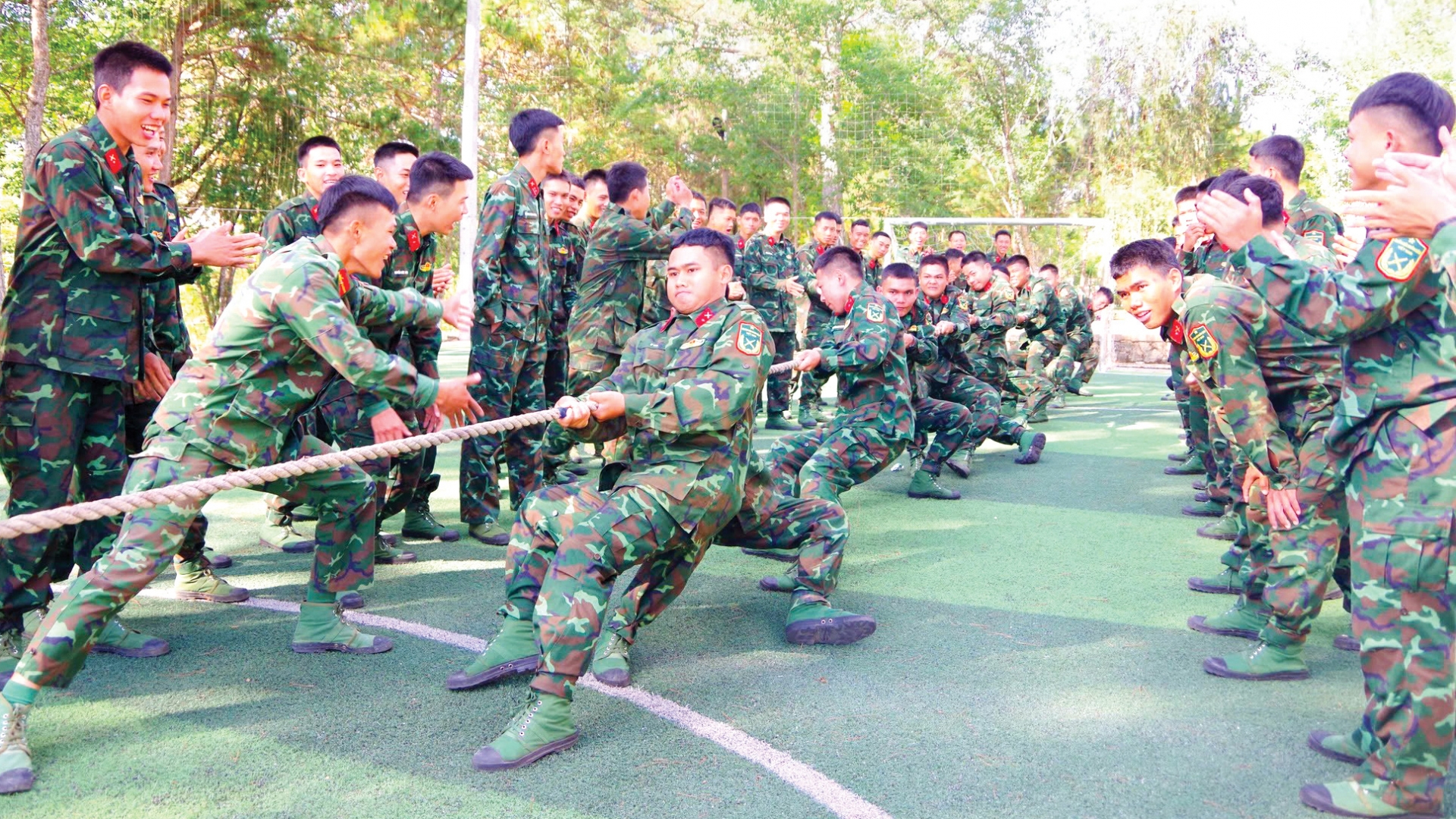 Thanh niên Học viện Lục quân rèn sức, luyện tài, xung kích, sáng tạo