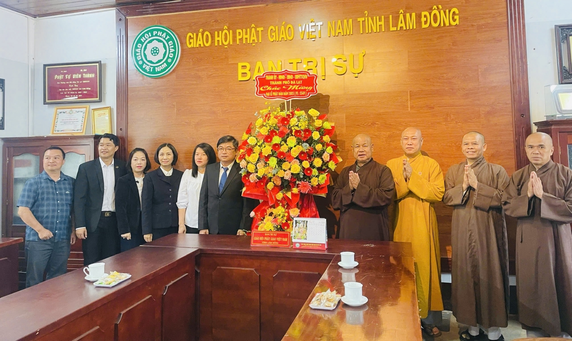 Lãnh đạo TP Đà Lạt thăm, chúc mừng các cơ sở Phật giáo nhân Đại lễ Phật đản