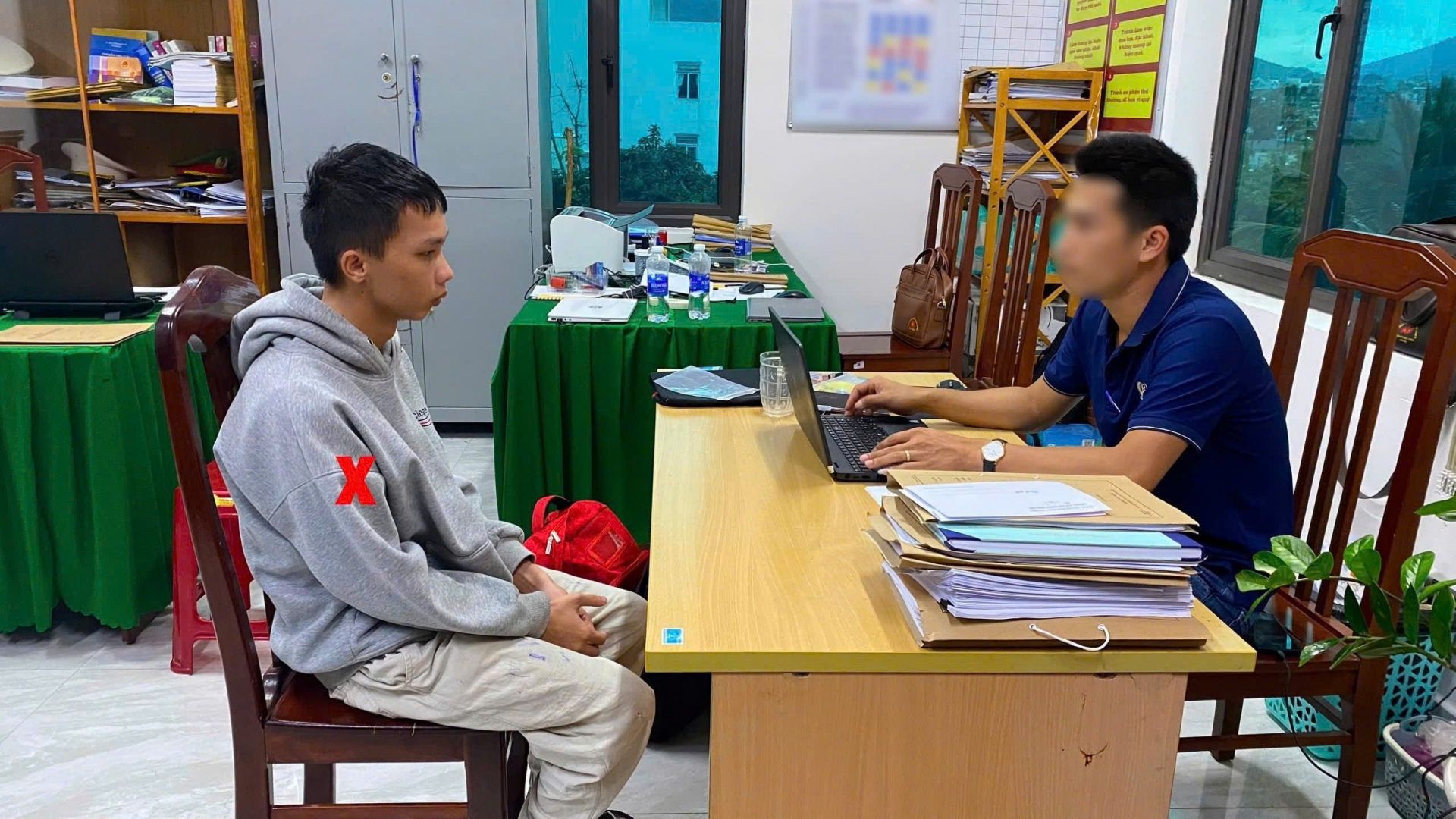 Khởi tố, bắt tạm giam đối tượng ép nhiều học sinh khiêu dâm trên mạng xã hội