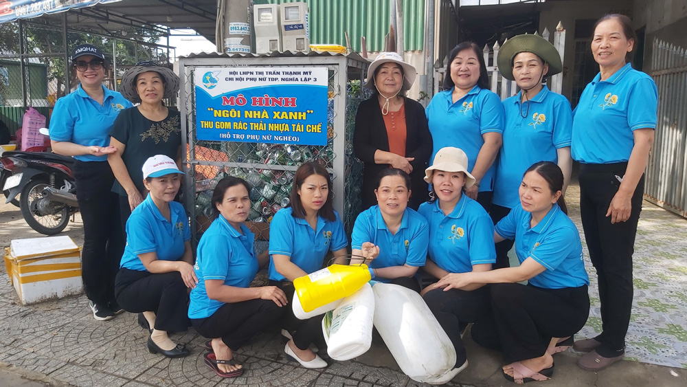 Phụ nữ Thạnh Mỹ chung tay bảo vệ môi trường