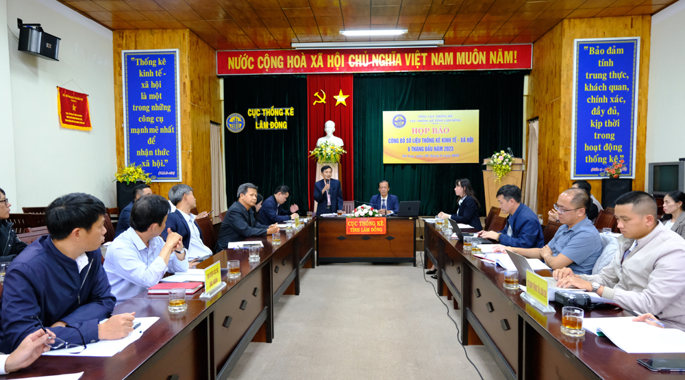 Họp báo công bố số liệu thống kê kinh tế - xã hội 6 tháng đầu năm 2023