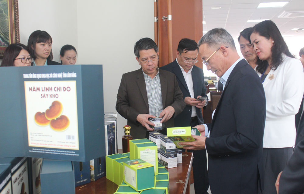 Đề tài nghiên cứu khoa học, ứng dụng công nghệ phải có giá trị thực tiễn