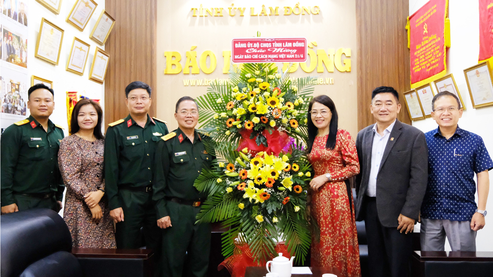 Các cơ quan, đơn vị chúc mừng Báo Lâm Đồng nhân ngày 21/6