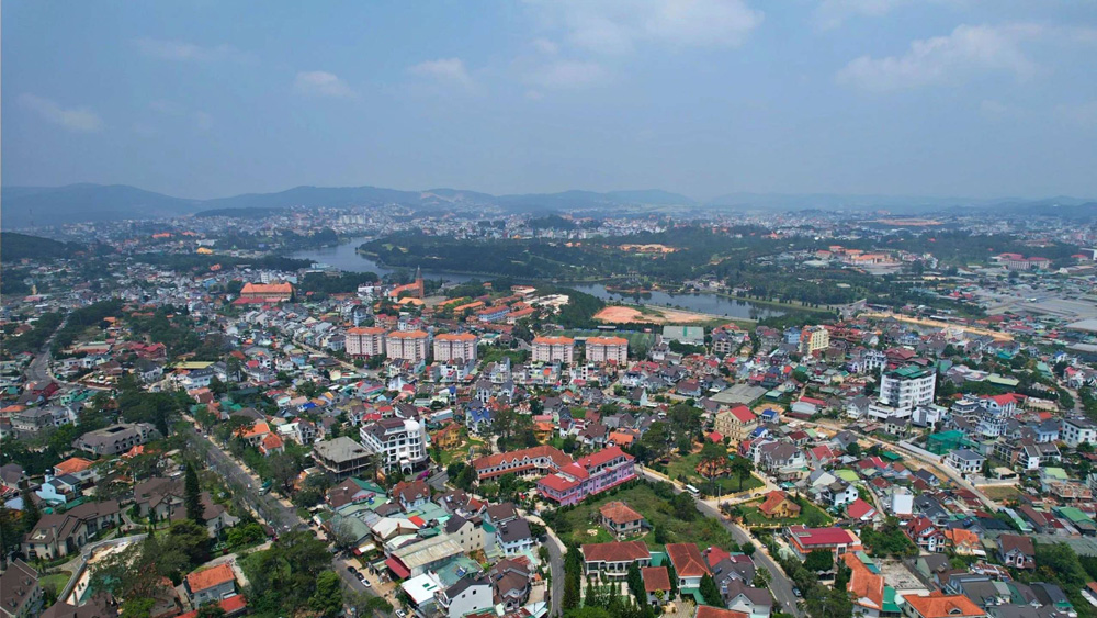 Thanh tra việc chấp hành các quy định về thủ tục hành chính trong cấp giấy chứng nhận quyền sử dụng đất