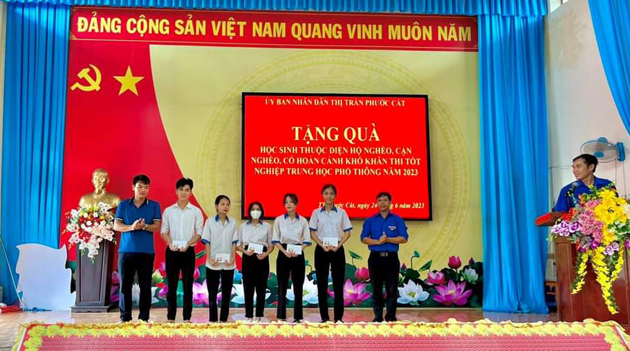 Ra quân tiếp sức mùa thi ở các huyện vùng sâu, vùng xa