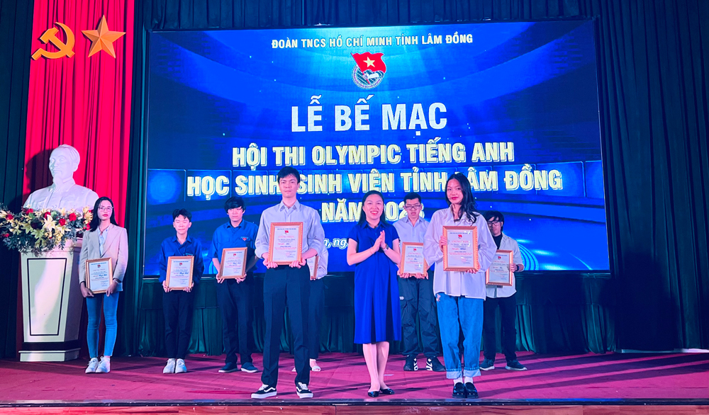 15 thí sinh tranh tài tại vòng thi cấp tỉnh Hội thi Olympic Tiếng Anh học sinh, sinh viên năm 2023