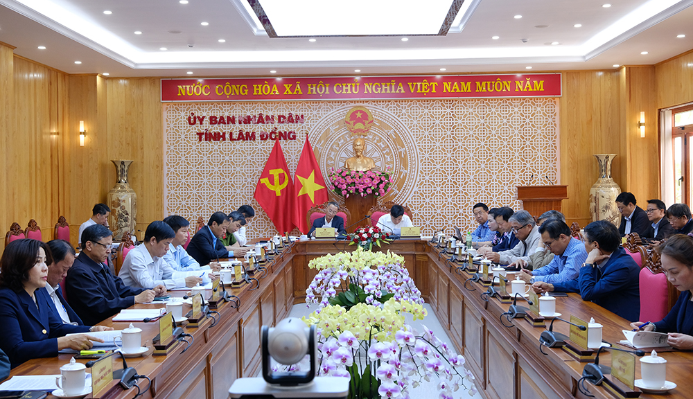 Hội nghị trực tuyến toàn quốc đánh giá tình hình kinh tế - xã hội