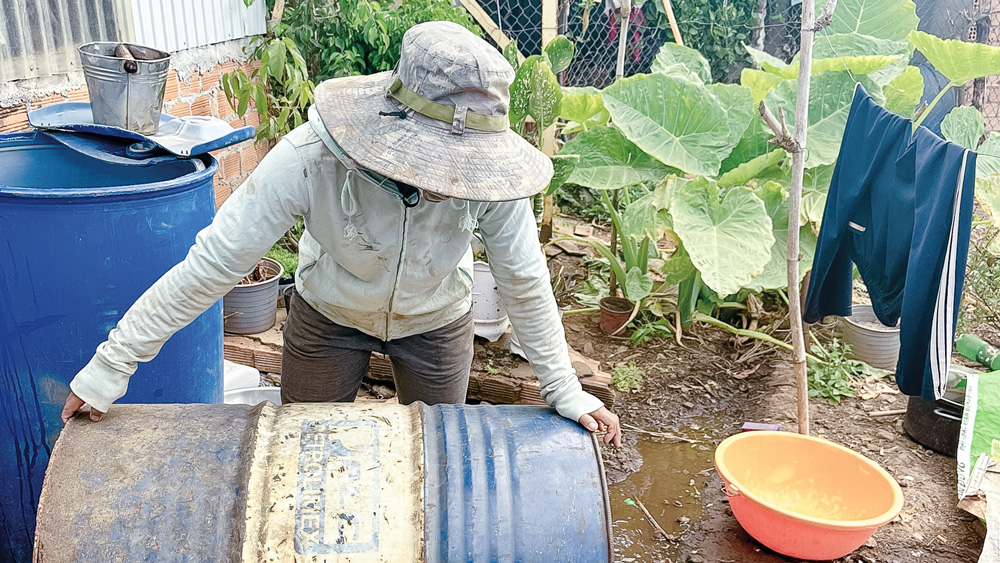 HƯỞNG ỨNG NGÀY ASEAN PHÒNG, CHỐNG SỐT XUẤT HUYẾT NĂM 2023: Chủ động phát hiện và loại bỏ ngay nơi sinh sản của muỗi truyền bệnh sốt xuất huyết