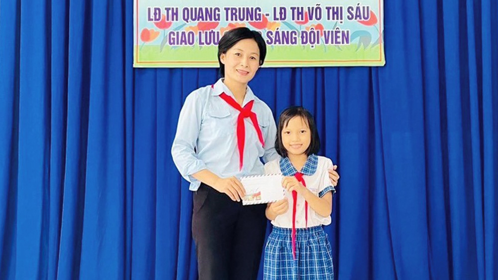 Người lái những chuyến đò tình nghĩa