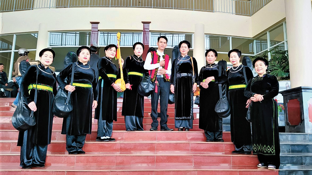 Phát huy tình đoàn kết các dân tộc