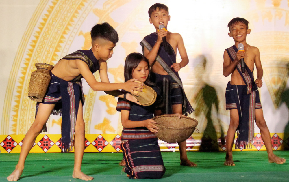 Khám phá văn hóa của người K’Ho