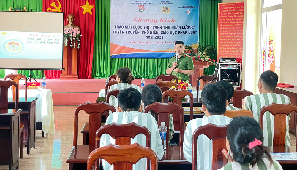 Khát vọng hoàn lương gửi từ những cánh thư