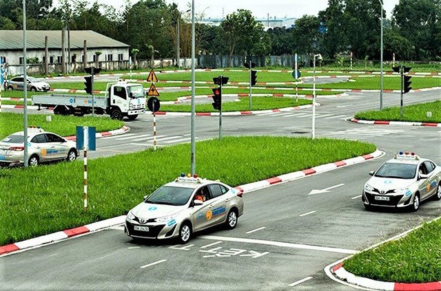 Từ 1/8/2023, tăng phí sát hạch bằng lái xe