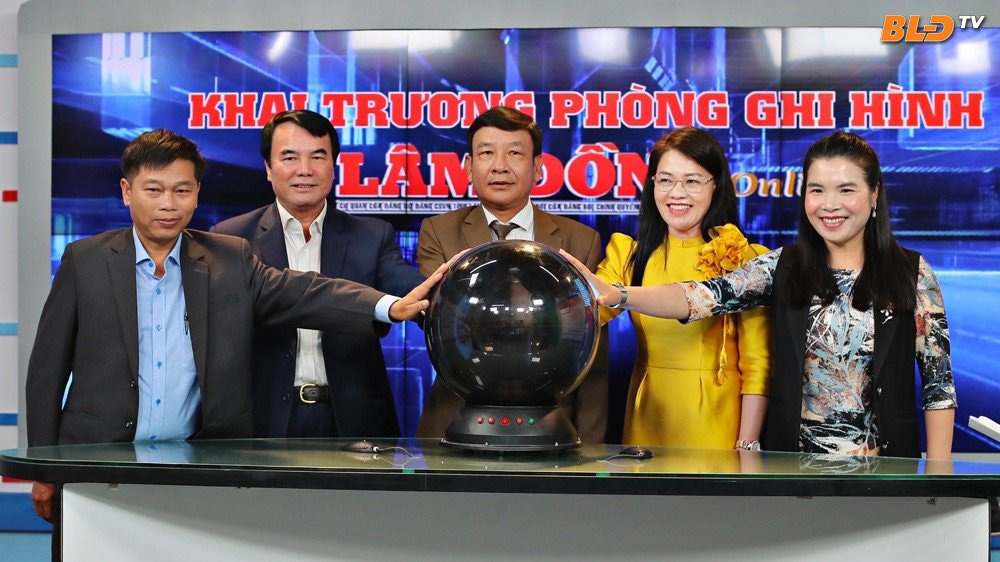 Khai trương Phòng ghi hình Báo Lâm Đồng điện tử