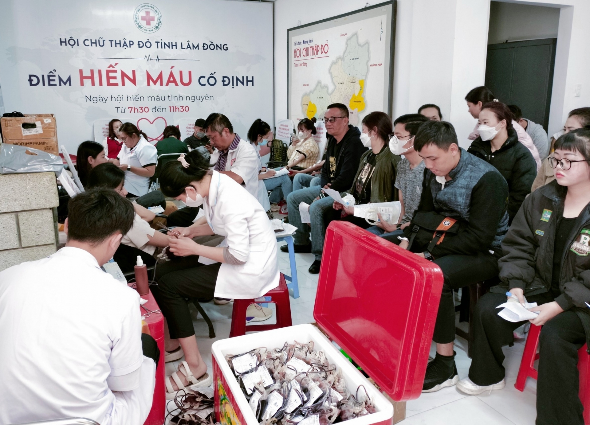 20 năm Ngày Quốc tế người hiến máu 14/6: Cảm ơn người trao giọt hồng!