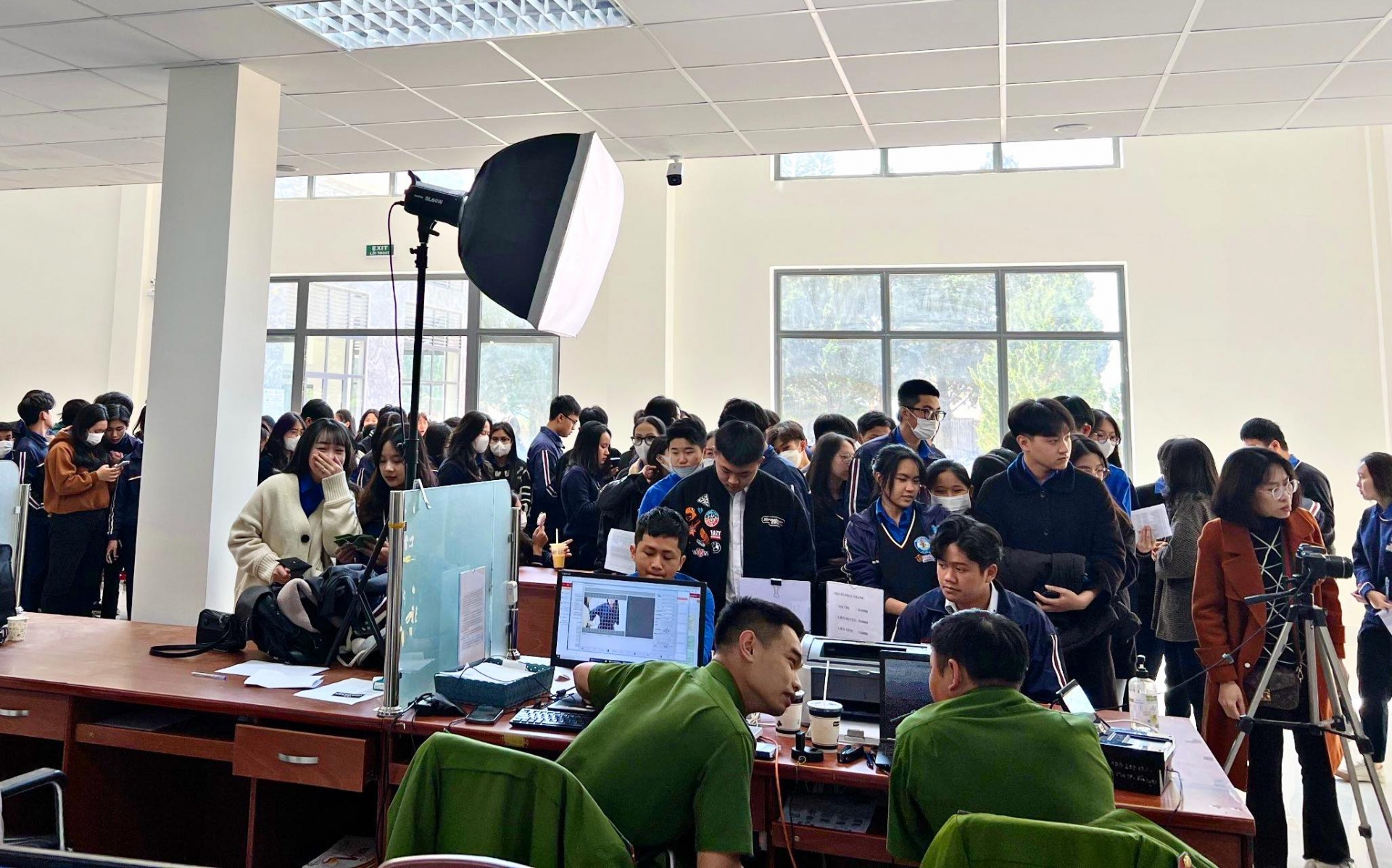Tạm ngưng thu nhận hồ sơ cấp thẻ căn cước công dân đến hết ngày 30/6