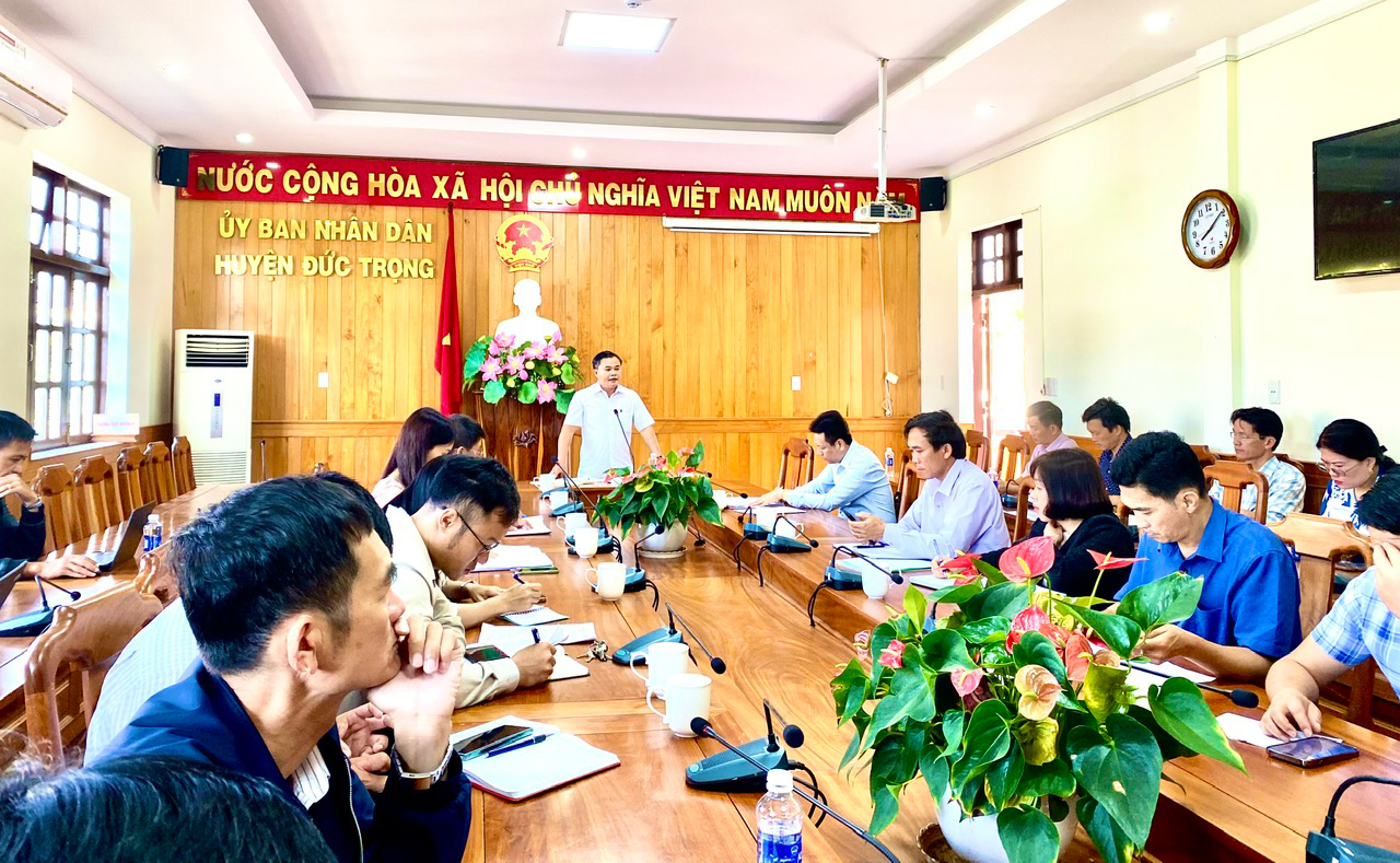 Đức Trọng: Chuẩn bị các điều kiện tổ chức kỳ thi tốt nghiệp THPT năm 2024 đạt kết quả cao