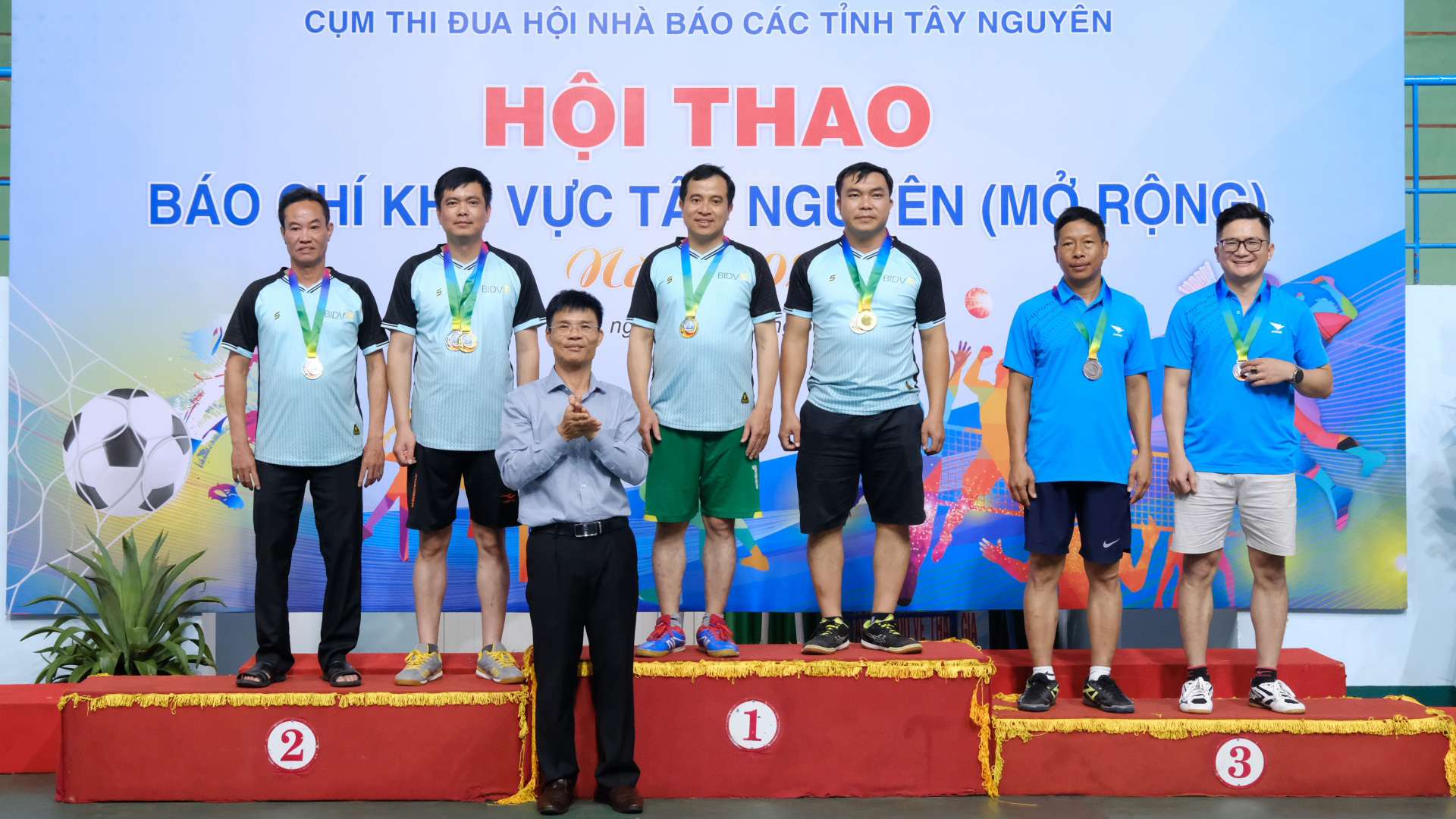 Bế mạc và trao thưởng Hội thao Cụm thi đua Hội Nhà báo các tỉnh Tây Nguyên