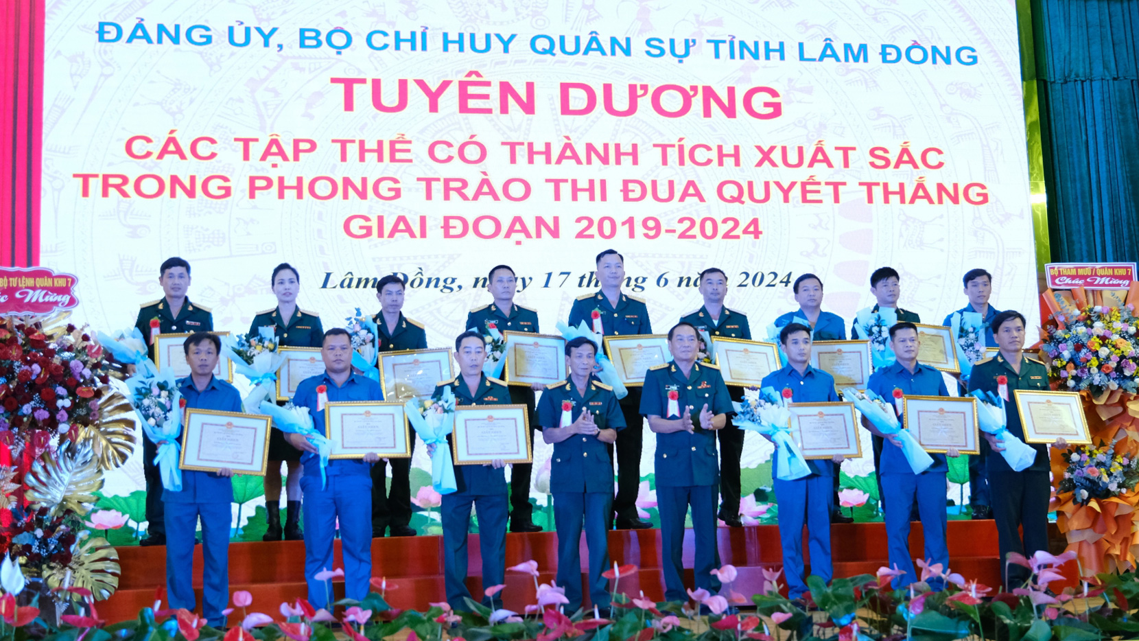 74 tập thể, cá nhân được tuyên dương, khen thưởng trong phong trào Thi đua Quyết thắng