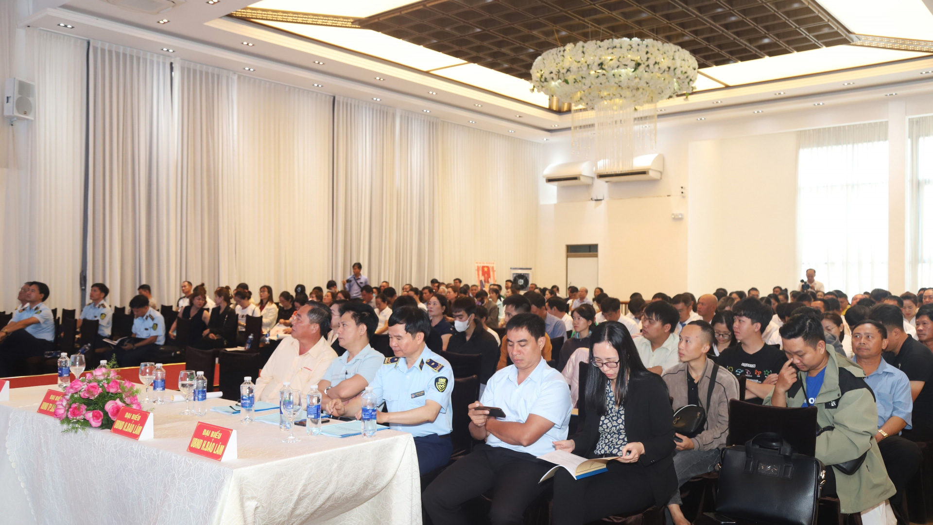 Tuyên truyền, phổ biến pháp luật về kinh doanh phân bón, thuốc bảo vệ thực vật, xăng dầu