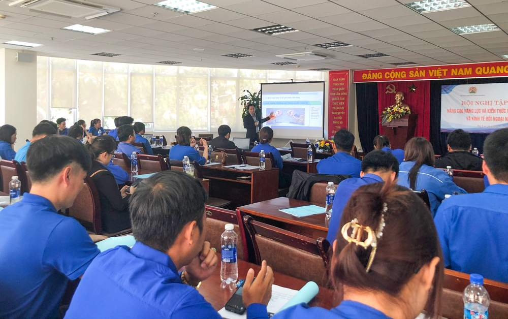Nâng cao năng lực và kiến thức về hội nhập quốc tế và kinh tế đối ngoại