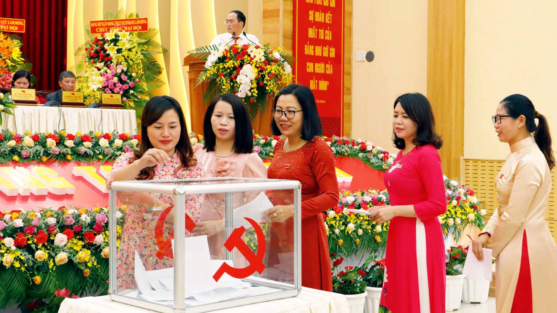 10 năm thực hiện Quy chế bầu cử trong Đảng