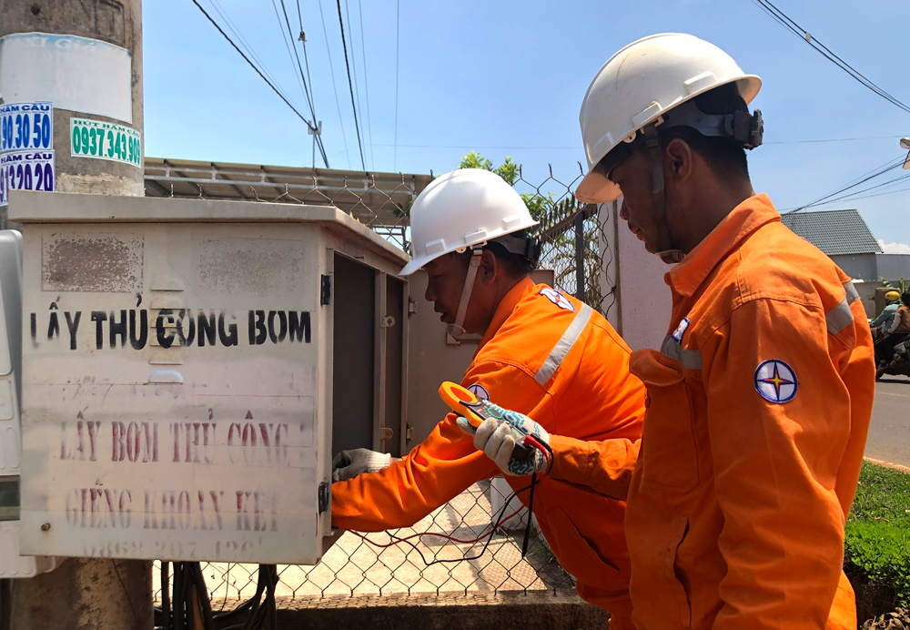 Đảo đảm cấp điện an toàn, ổn định trong thời gian diễn ra Kỳ thi tốt nghiệp THPT năm 2024