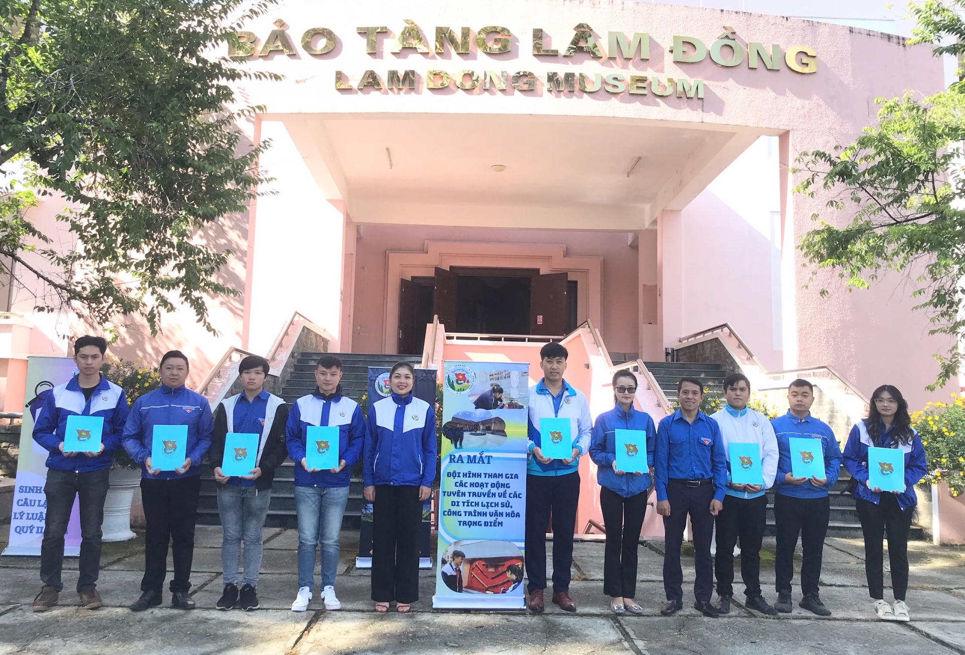 Đà Lạt: 16 đoàn viên, thanh niên tham gia Đội hình tuyên truyền về các di tích, công trình trọng điểm