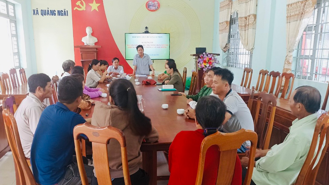 Cát Tiên: Giải ngân 300 triệu đồng từ nguồn vốn Quỹ hỗ trợ nông dân cho hội viên