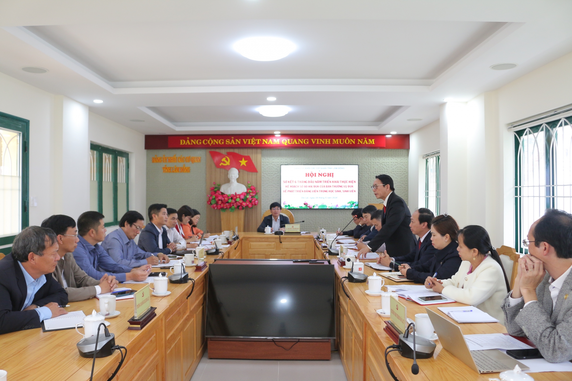 Đảng ủy Khối Các cơ quan tỉnh: Đẩy mạnh công tác phát triển đảng trong học sinh, sinh viên