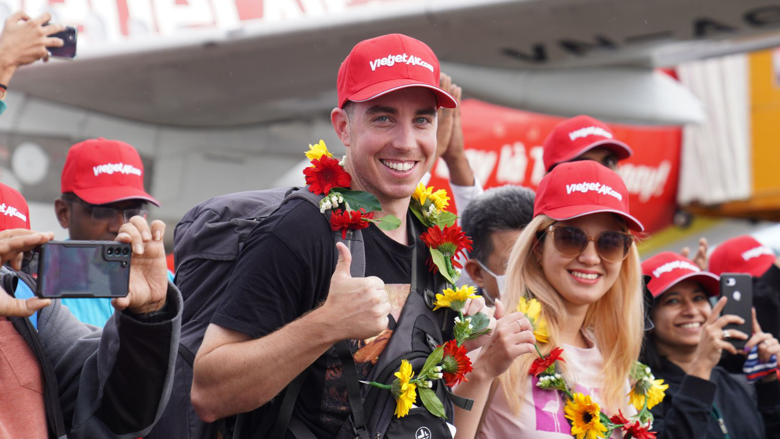 Mừng ngày đôi 6/6, Vietjet mở đại tiệc khuyến mãi giải nhiệt mùa hè giảm giá đến 66%