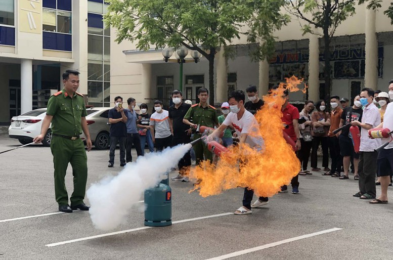 CHỈ ĐẠO, QUYẾT ĐỊNH CỦA CHÍNH PHỦ - THỦ TƯỚNG CHÍNH PHỦ: Tăng cường phòng cháy, chữa cháy đối với nhà ở nhiều tầng, nhiều căn hộ, nhà ở riêng lẻ kết hợp sản xuất, kinh doanh
