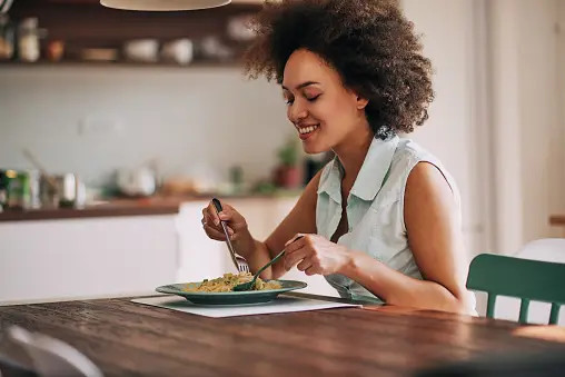 Tìm ra thời điểm ăn tối tốt nhất để ngăn ngừa ung thư