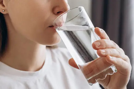 Lợi ích của việc uống nước ngay khi thức dậy vào buổi sáng