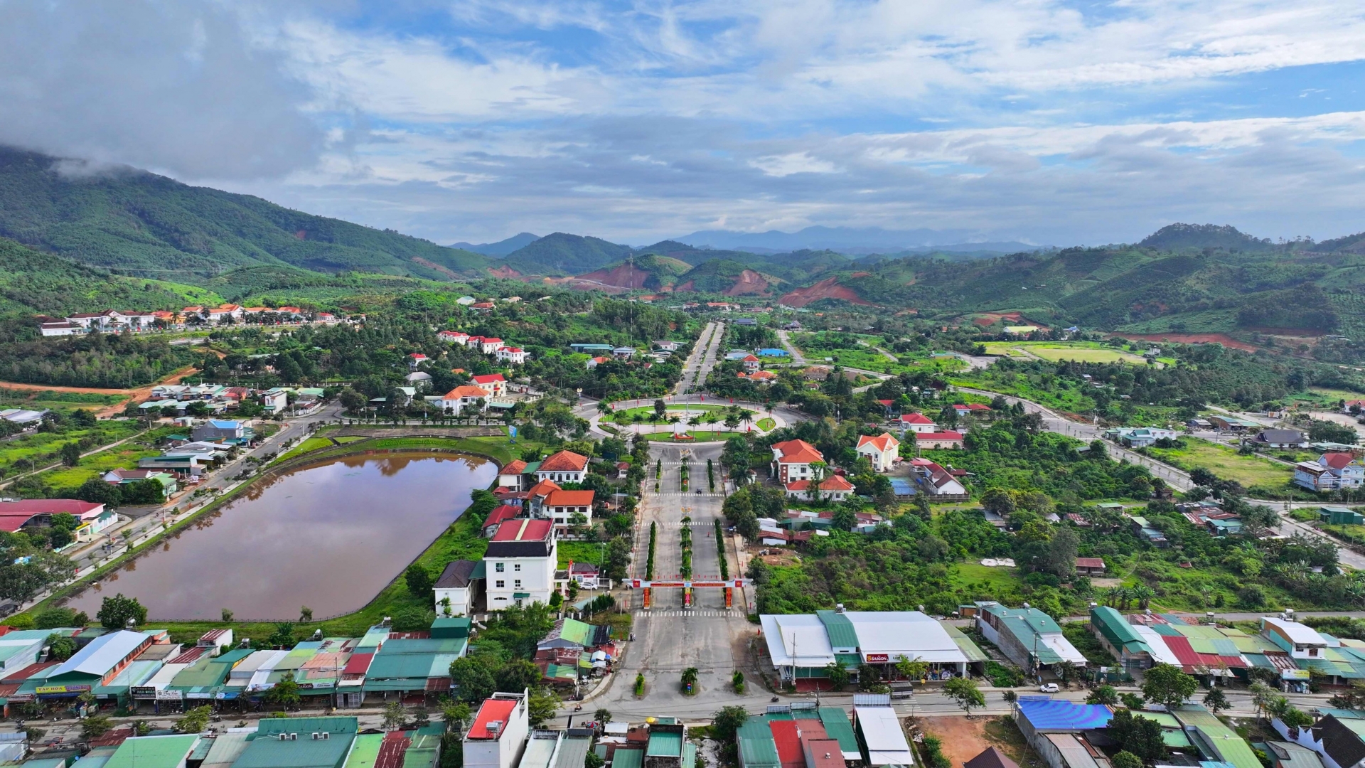 Không đồng ý cho Đam Rông bắn pháo hoa dịp kỷ niệm 20 năm thành lập huyện