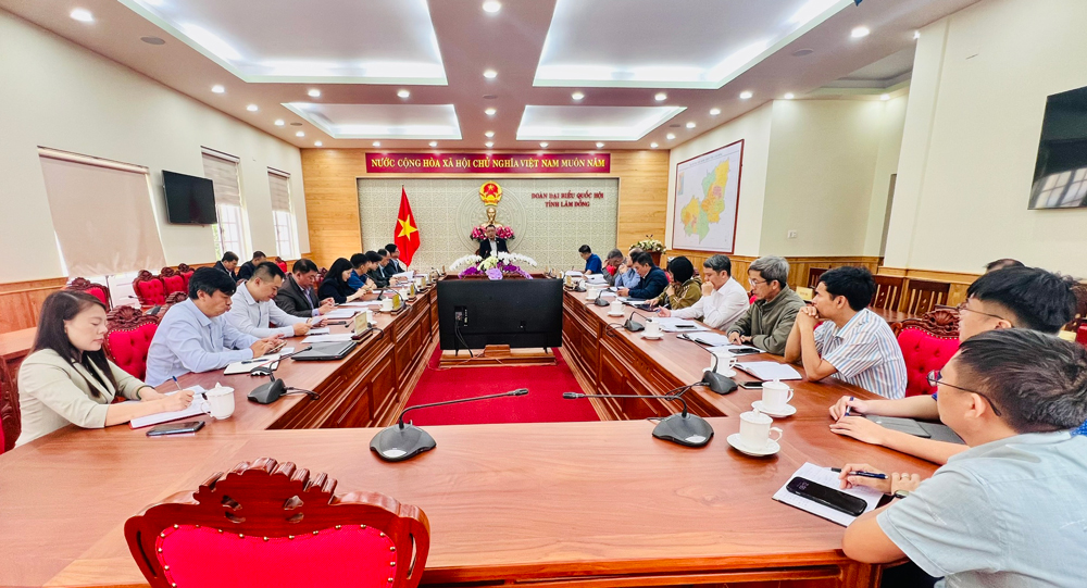 Đoàn Đại biểu Quốc hội làm việc với Khu Quản lý đường bộ IV liên quan các tuyến quốc lộ trên địa bàn Lâm Đồng