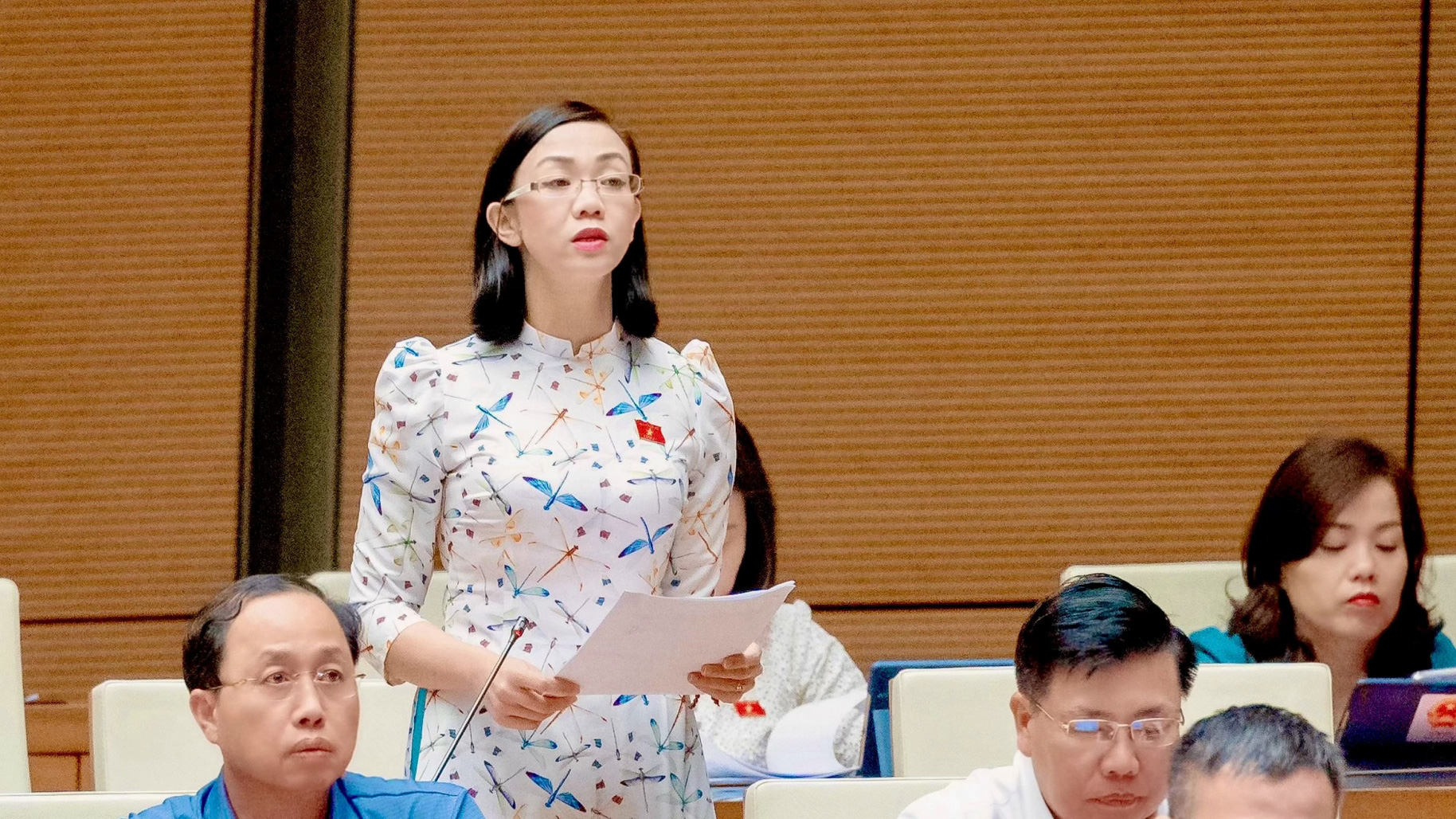 Đoàn ĐBQH Lâm Đồng tham gia thảo luận góp ý về Luật Công chứng (sửa đổi)