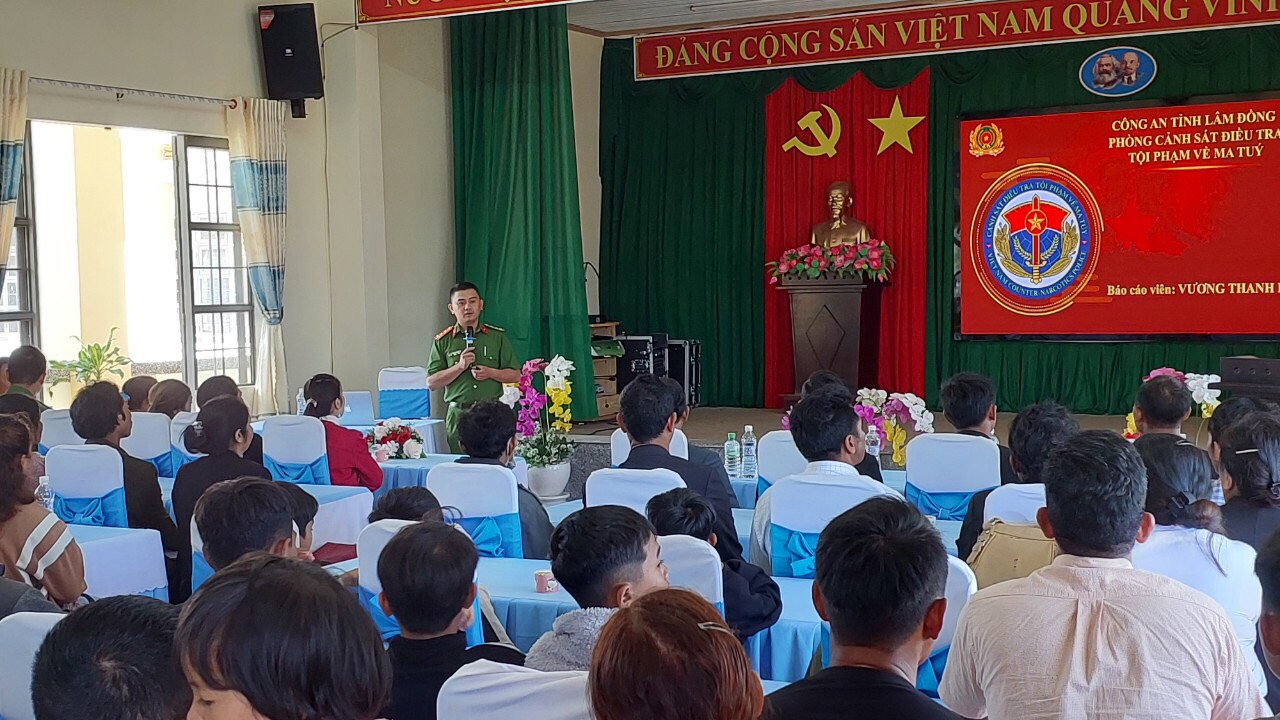 Tuyên truyền phòng, chống ma tuý cho đồng bào dân tộc thiểu số huyện Đơn Dương