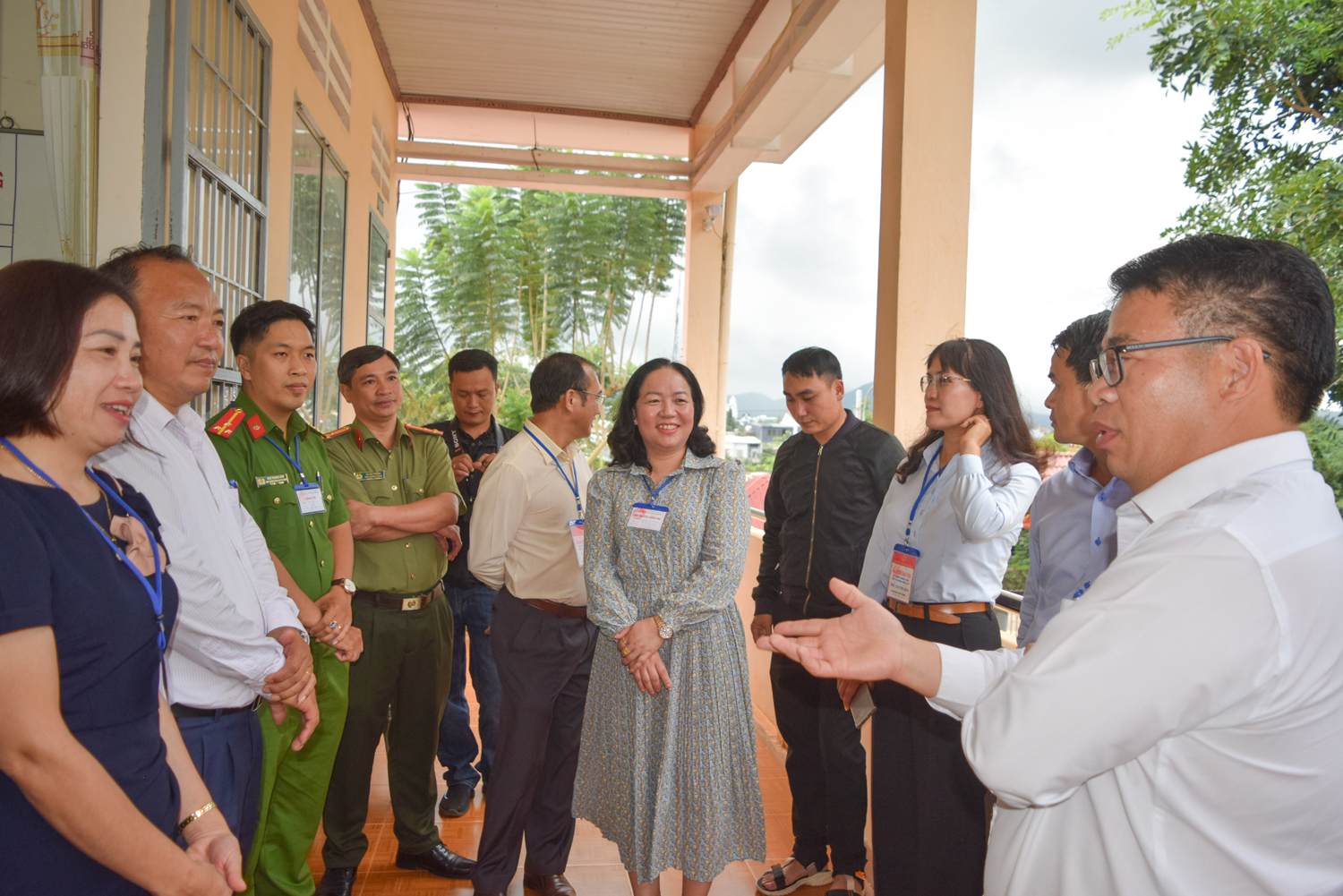 Đồng chí Nguyễn Ngọc Phúc - Phó Chủ tịch UBND tỉnh, kiểm tra công tác chuẩn bị kỳ thi tốt nghiệp THPT tại Trường Trường THPT Thăng Long (Lâm Hà)