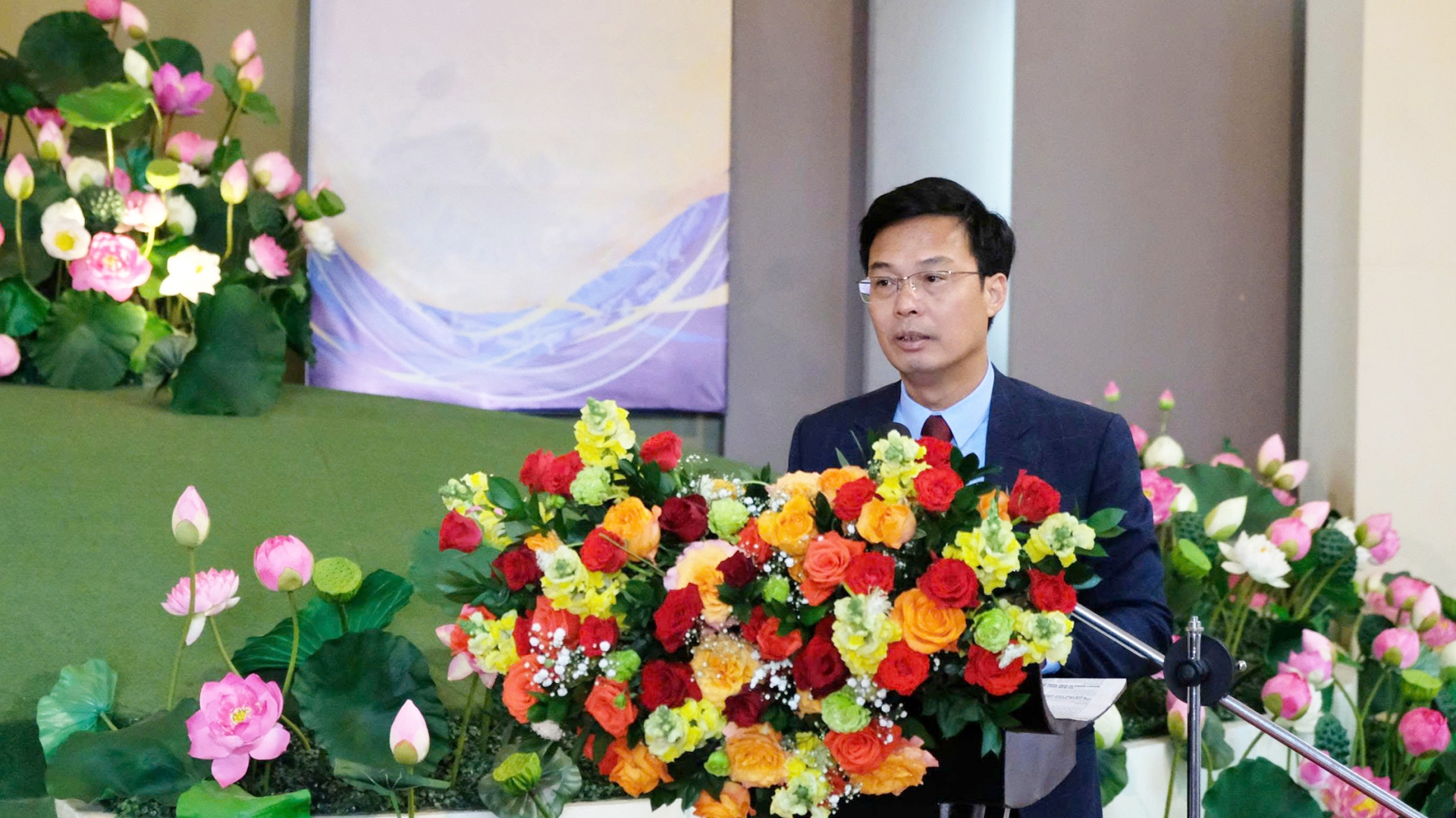 Ông Đinh Văn Tuấn, Phó Chủ tịch UBND tỉnh Lâm Đồng phát biểu tại lễ khai mạc 