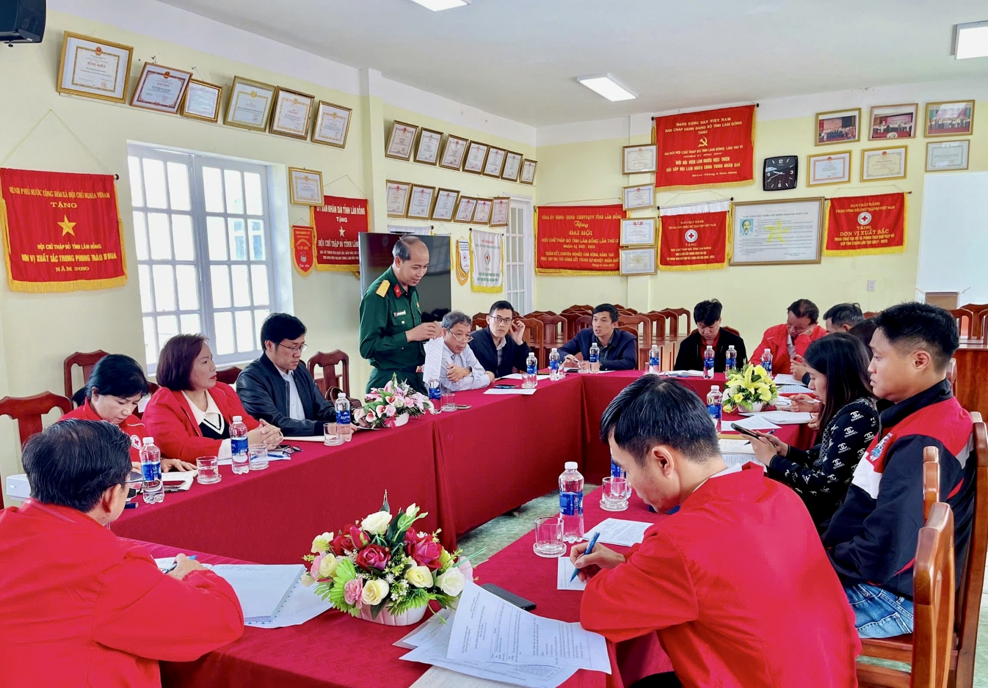 Các thành viên Ban Chỉ đạo thống nhất việc thay đổi thời gian và địa điểm tổ chức Chương trình Hành trình đỏ và Ngày hội Hiến máu tình nguyện