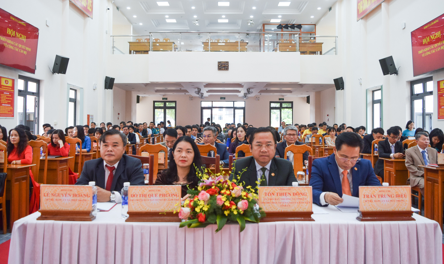 Các đại biểu tham dự hội nghị