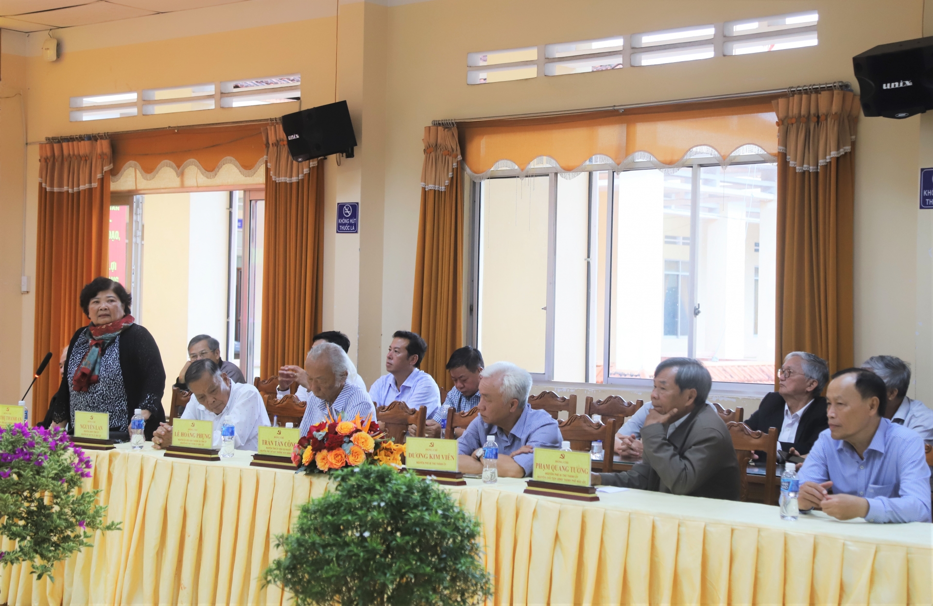 Các đồng chí nguyên lãnh đạo tỉnh Lâm Đồng và TP Bảo Lộc qua các thời kỳ dự buổi gặp mặt