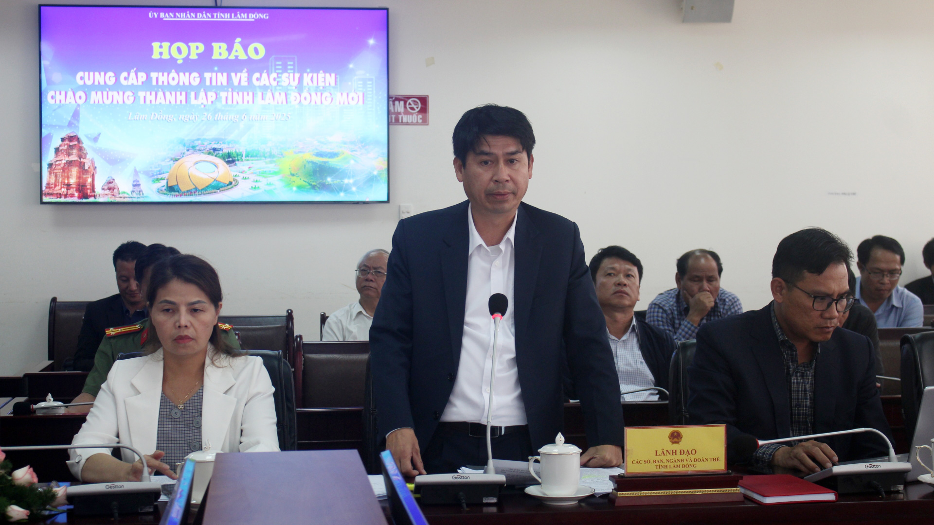 Các sở, ngành, đơn vị tổ chức hoạt động cung cấp thông tin