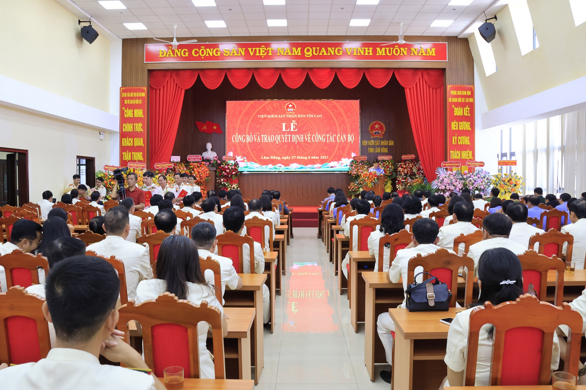 Quang cảnh buổi lễ
